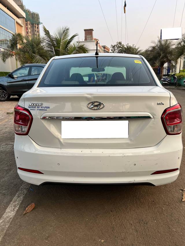 https://images10.gaadi.com/usedcar_image/4318948/original/processed_71f2c0ea-1700-466e-a4df-7269de6b384a.jpeg?imwidth=6402