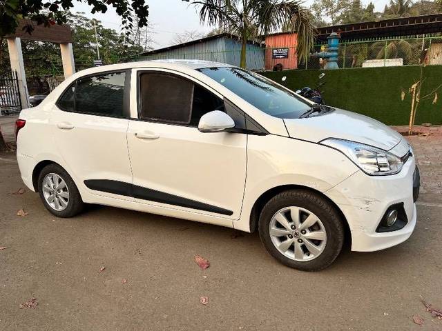 https://images10.gaadi.com/usedcar_image/4318959/original/e8aa1cbcd95e0fbd6d18a3cbb98b4fe0.jpeg?imwidth=6402