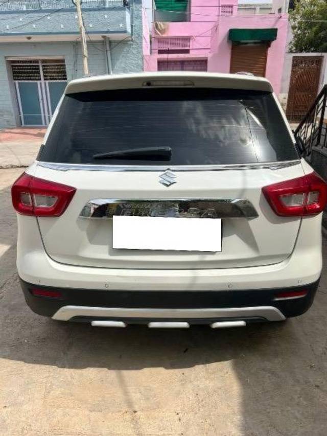 https://images10.gaadi.com/usedcar_image/4318965/original/processed_3dd8cd85-6f2e-4735-8831-0eb546b9d291.jpeg?imwidth=6401