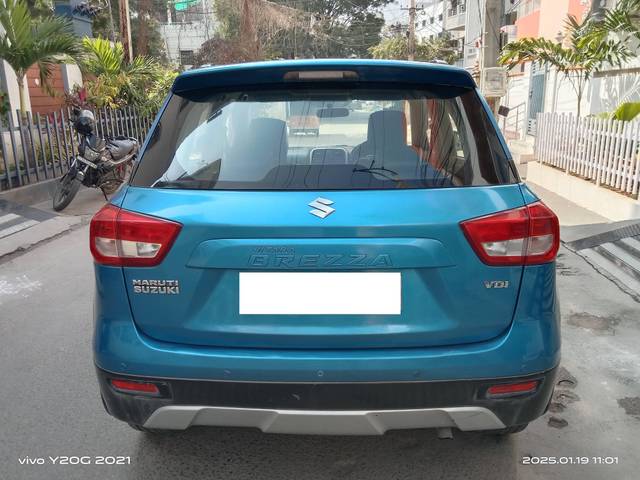 https://images10.gaadi.com/usedcar_image/4318979/original/processed_3c53b5849bedb9bfef118300801e02dc.jpg?imwidth=6402