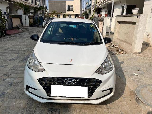 https://images10.gaadi.com/usedcar_image/4319068/original/23dfa5e1c31bf619cfcdcd8a45a99819.jpeg?imwidth=6400