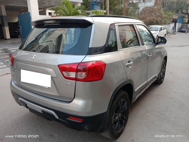 https://images10.gaadi.com/usedcar_image/4319074/original/processed_bf9eeb3f023b40ff8224436442be763e.jpg?imwidth=6401