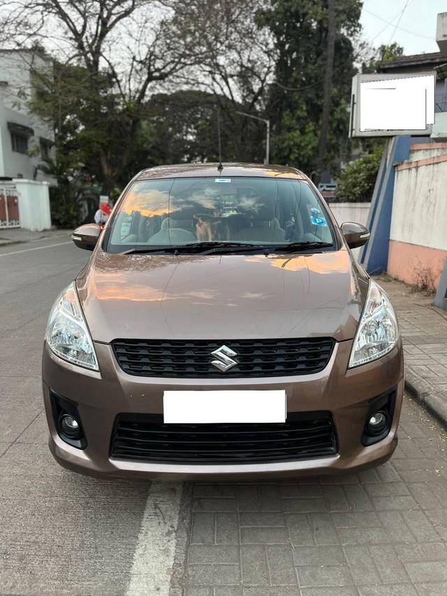 https://images10.gaadi.com/usedcar_image/4319095/original/processed_7cc7b114f5fa0f9ba4e3322fb046e7c2.jpg?imwidth=6401