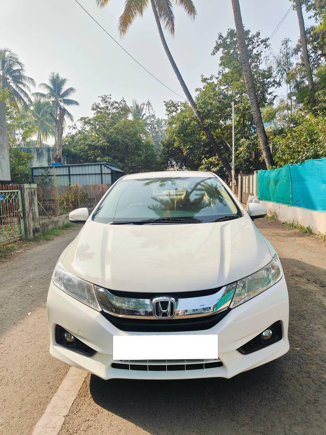 https://images10.gaadi.com/usedcar_image/4319100/original/processed_b833167c7e263b23cd5993886f28862f.jpg?imwidth=6400