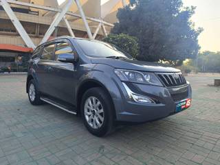 Mahindra XUV500 Mahindra XUV500 AT W10 FWD