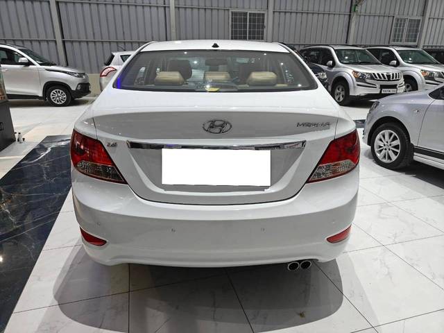 https://images10.gaadi.com/usedcar_image/4319187/original/processed_69d0cb6a49406ac60ec41956b50c187e.jpg?imwidth=6401