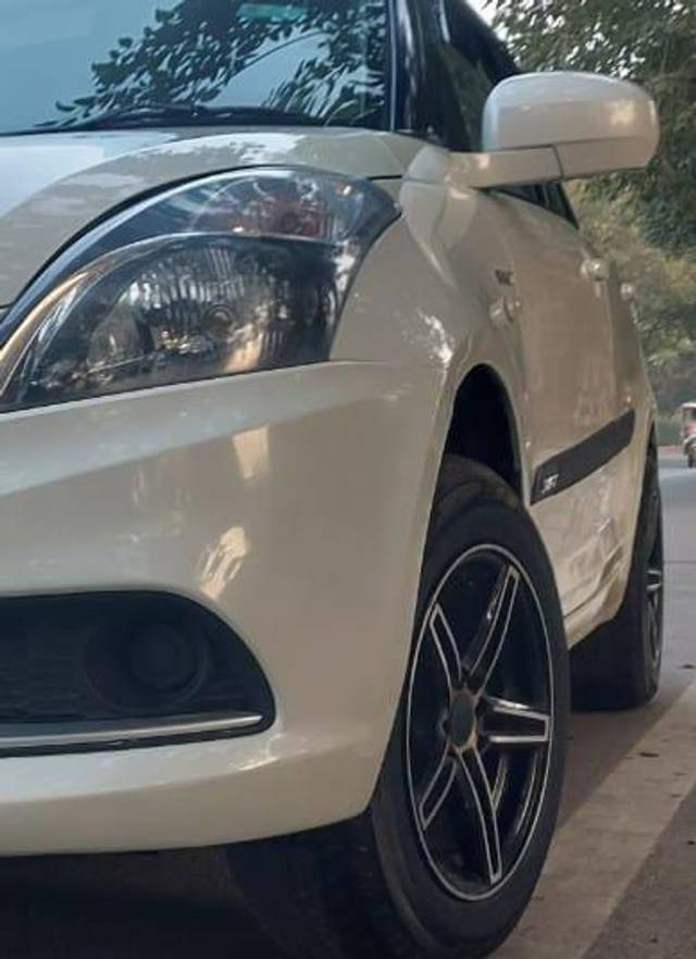 https://images10.gaadi.com/usedcar_image/4319206/original/0cfa14b3ad9086c7407e74a017704640.jpg?imwidth=6402