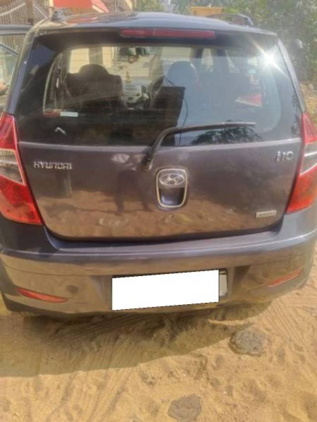 https://images10.gaadi.com/usedcar_image/4319300/original/processed_8f09bcc4-8d31-4c1e-826f-bbfbf7001db0.jpg?imwidth=6401