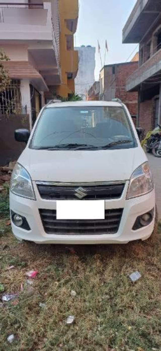 https://images10.gaadi.com/usedcar_image/4319302/original/processed_c8933d98-38d3-489e-9412-ed8a09da3c77.jpg?imwidth=6400