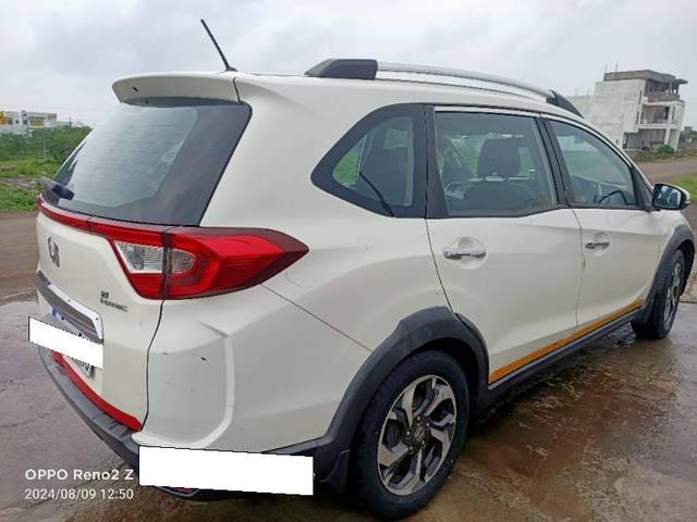 https://images10.gaadi.com/usedcar_image/4319350/original/processed_9f0dcb34-eba7-4832-a8f5-634a497aa077.jpg?imwidth=6402