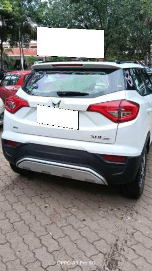 https://images10.gaadi.com/usedcar_image/4319427/original/processed_47f07b11-990e-4981-862c-309b410e7ed0.jpg?imwidth=6401