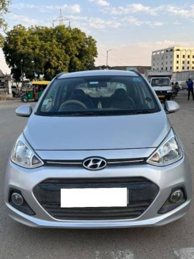 https://images10.gaadi.com/usedcar_image/4319565/original/523405283052628e93b1391fbb0afbe3.jpeg?imwidth=6400