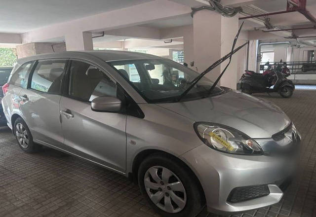 https://images10.gaadi.com/usedcar_image/4319568/original/b66c023e3be39badc3d9b5fdb2b1b034.jpeg?imwidth=6402