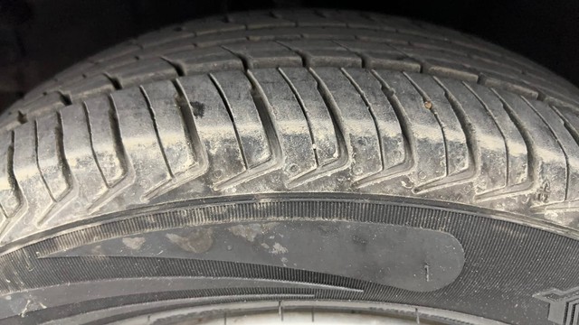 Second-hand 2013 Hyundai i10 Magna 1.1 for sale in Ahmedabad-38