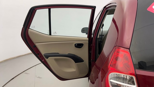Second-hand 2013 Hyundai i10 Magna 1.1 for sale in Ahmedabad-27