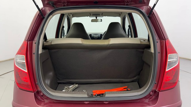 Second-hand 2013 Hyundai i10 Magna 1.1 for sale in Ahmedabad-9