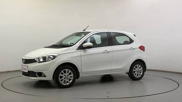 https://images10.gaadi.com/usedcar_image/4320038/original/117031546890101ad687b0376e2942d8.JPG?imwidth=6400