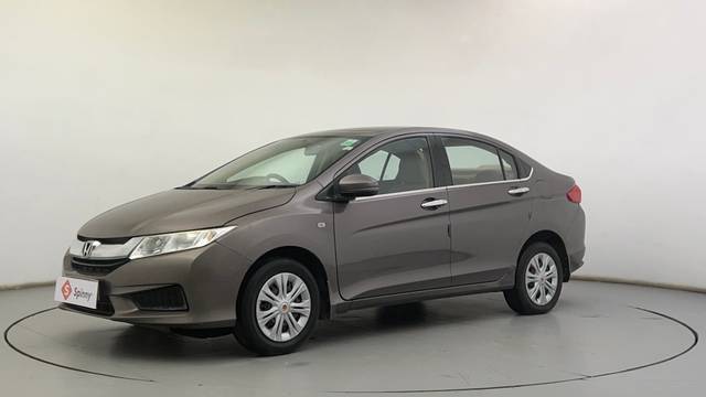 https://images10.gaadi.com/usedcar_image/4320061/original/3bd709d8f982b1ce95aaf0e4a779e071.JPG?imwidth=6400