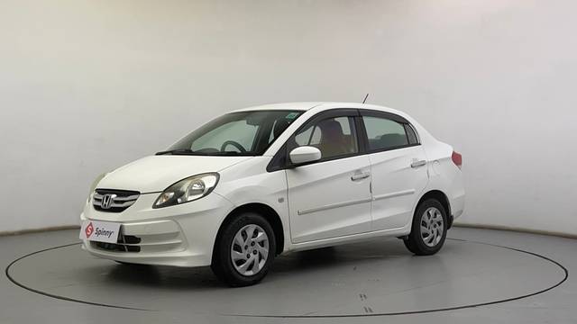 https://images10.gaadi.com/usedcar_image/4320073/original/f577db07e8ae0e96fc1b22f7cbd62e9c.JPG?imwidth=6400