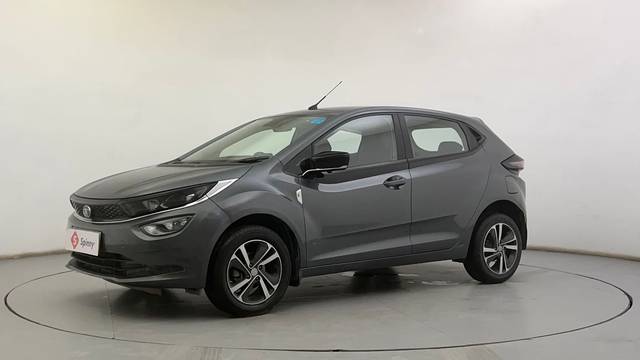 https://images10.gaadi.com/usedcar_image/4320185/original/78abb6682617b4713e4c4f0a2140789d.JPG?imwidth=6400