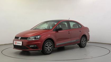 2020 Volkswagen Vento लाल और सफेद Edition