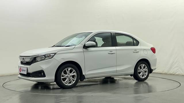 https://images10.gaadi.com/usedcar_image/4320387/original/f378308b7c7d4f0dc272037a4505ea83.JPG?imwidth=6400