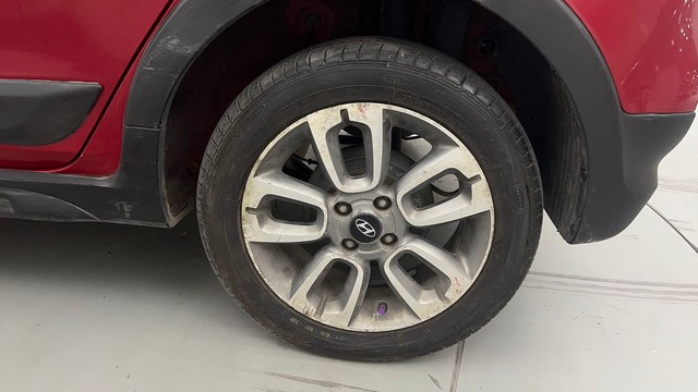 Second-hand 2015 Hyundai i20 Active 1.2 S for sale in New Delhi-19