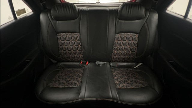 Second-hand 2015 Hyundai i20 Active 1.2 S for sale in New Delhi-25