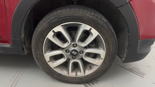 Second-hand 2015 Hyundai i20 Active 1.2 S for sale in New Delhi-17