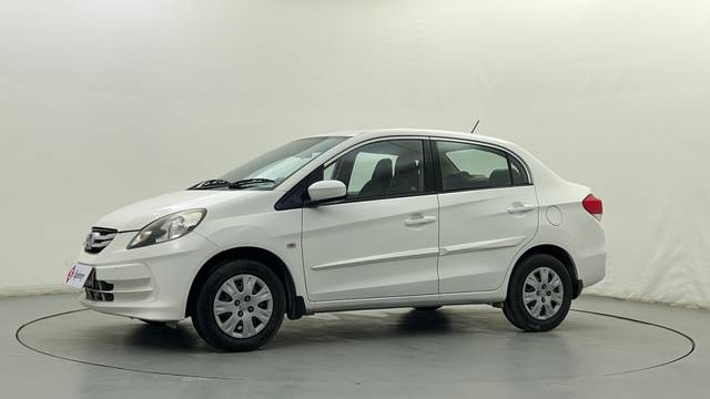 https://images10.gaadi.com/usedcar_image/4320459/original/7594d05577fe04fc3e67c545a00a1ee0.JPG?imwidth=6400