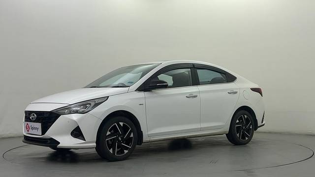 https://images10.gaadi.com/usedcar_image/4320509/original/6d3519dcc3b1d5b65ec5ece18ad72293.JPG?imwidth=6400
