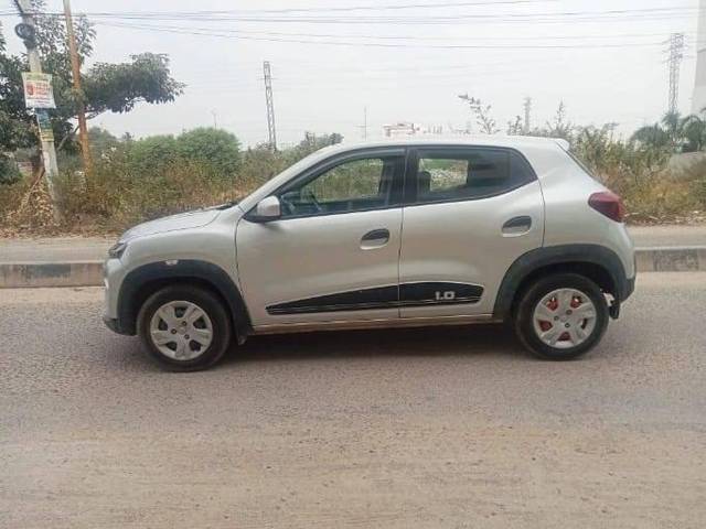 https://images10.gaadi.com/usedcar_image/4320772/original/processed_d021573e0f7a03b1750195feb10f9303.jpg?imwidth=6402