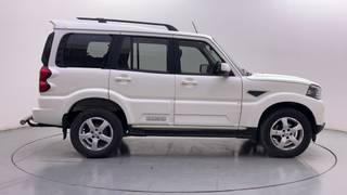 Mahindra Scorpio 2014-2022 Mahindra Scorpio S10 AT 2WD