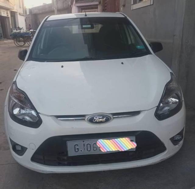 https://images10.gaadi.com/usedcar_image/4321041/original/processed_3ef8ecd1-826d-41b3-9ed0-729073402939.jpg?imwidth=6402