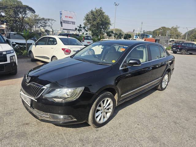 https://images10.gaadi.com/usedcar_image/4321139/original/processed_442f7a464277ad12347c2eebfd828bc6.jpg?imwidth=6400