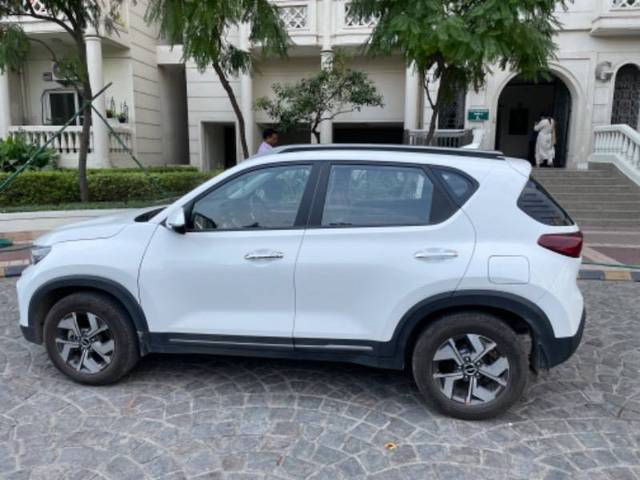 https://images10.gaadi.com/usedcar_image/4321142/original/8aed23577fad9e7bfa119ee0bf354d8d.jpeg?imwidth=6402