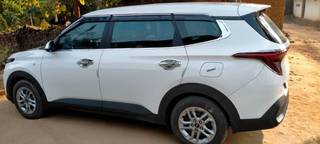 Kia Carens Kia Carens Premium Diesel iMT