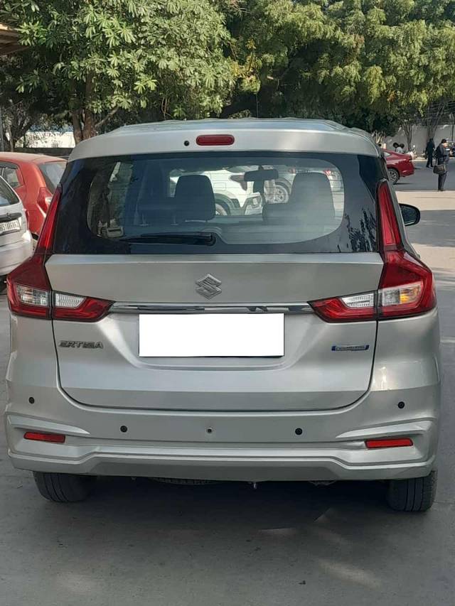 https://images10.gaadi.com/usedcar_image/4321176/original/processed_e6d81cba67b9b7d1c6b4ef4a3b814ec5.jpg?imwidth=6402