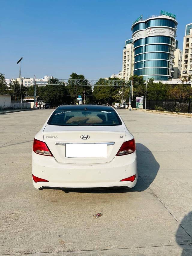 https://images10.gaadi.com/usedcar_image/4321185/original/processed_d91e08b59f041079ece5a1a908b8dce1.jpg?imwidth=6401