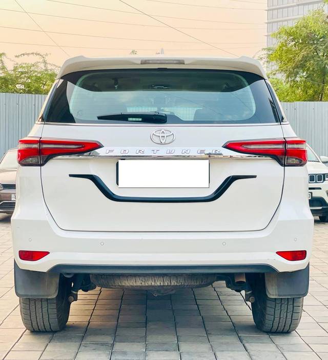 https://images10.gaadi.com/usedcar_image/4321217/original/processed_0c07b061a74b6c5abe5444e4993752e5.jpg?imwidth=6401