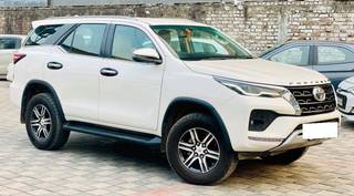 Toyota Fortuner Toyota Fortuner 4X2 Diesel AT