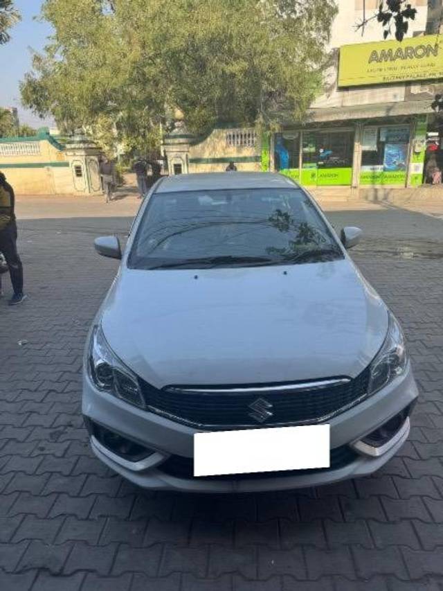 https://images10.gaadi.com/usedcar_image/4321218/original/processed_d80f8954-3917-4c6c-ad18-0dc1285fae75.jpeg?imwidth=6401