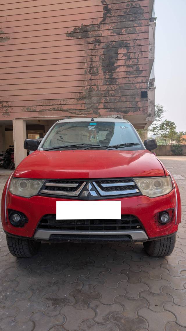 https://images10.gaadi.com/usedcar_image/4321245/original/processed_a934fce2-de0f-4b14-a02a-d0d77f0b53f4.jpg?imwidth=6400