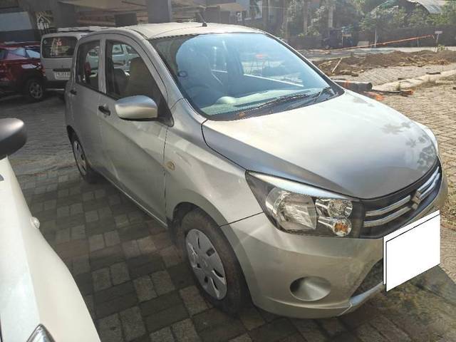 https://images10.gaadi.com/usedcar_image/4321250/original/processed_acc1a00a-aca2-4dd1-9a8f-c3e83cc16949.jpg?imwidth=6400