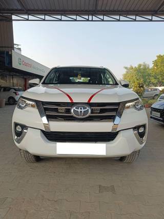 Toyota Fortuner 2016-2021 Toyota Fortuner 2.8 2WD MT BSIV