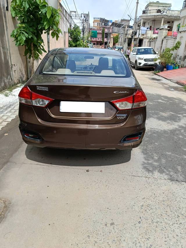 https://images10.gaadi.com/usedcar_image/4321261/original/processed_1b381fc0235fb0bba55cf96a181b60ca.jpg?imwidth=6401