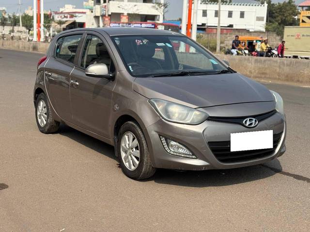 https://images10.gaadi.com/usedcar_image/4321267/original/processed_80a8e6b70bc49396ea0bfefd2c951646.jpg?imwidth=6400