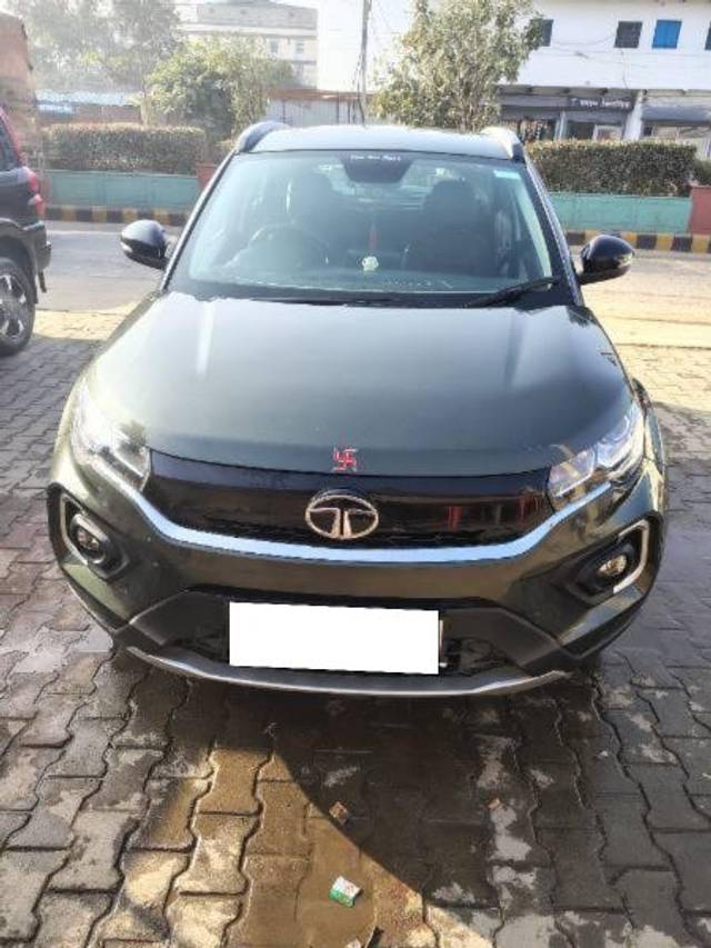 https://images10.gaadi.com/usedcar_image/4321276/original/processed_4bc6f186-04f9-4761-9708-6247453a59de.jpg?imwidth=6402