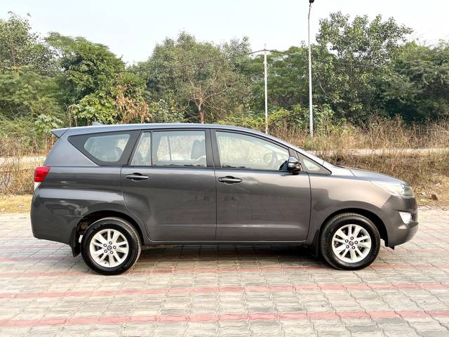 https://images10.gaadi.com/usedcar_image/4321281/original/processed_4192d02596c9b309c4c36287de20637b.jpg?imwidth=6401