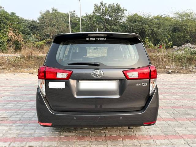 https://images10.gaadi.com/usedcar_image/4321281/original/processed_8c2887d3c6eba4e0a2ffc5ceeb0c54b5.jpg?imwidth=6402